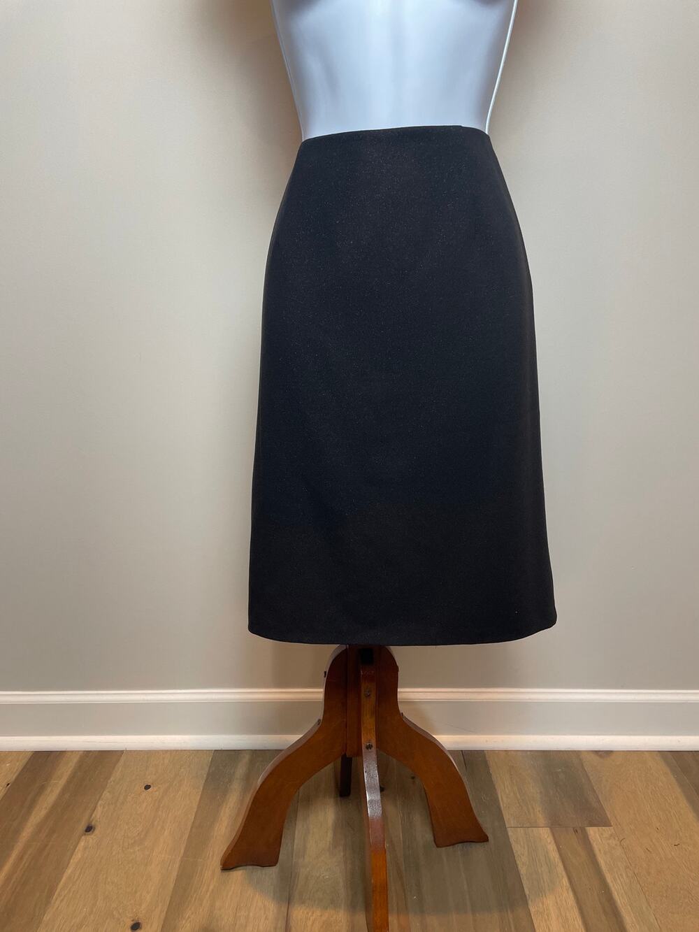 Isabella DeMarco Tahari Levine Metallic Thread Pencil Skirt Black Size 6